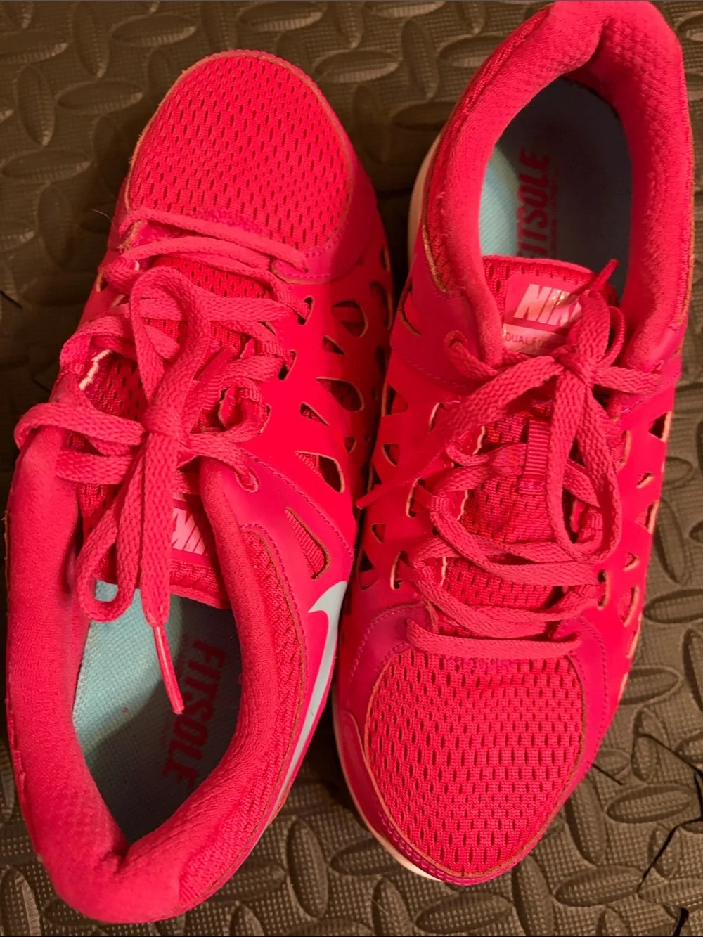 Dual Fusion Nike Women’s Bright Pink Athletic rynning Lace-Up Sneakers
